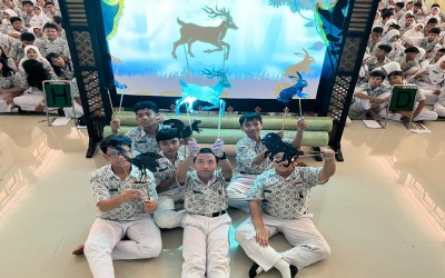 Bengawan Pos : Keren Ratusan Siswa/Siswi SMP N 1 Surakarta Belajar Membuat “WAYANG RASA FILM